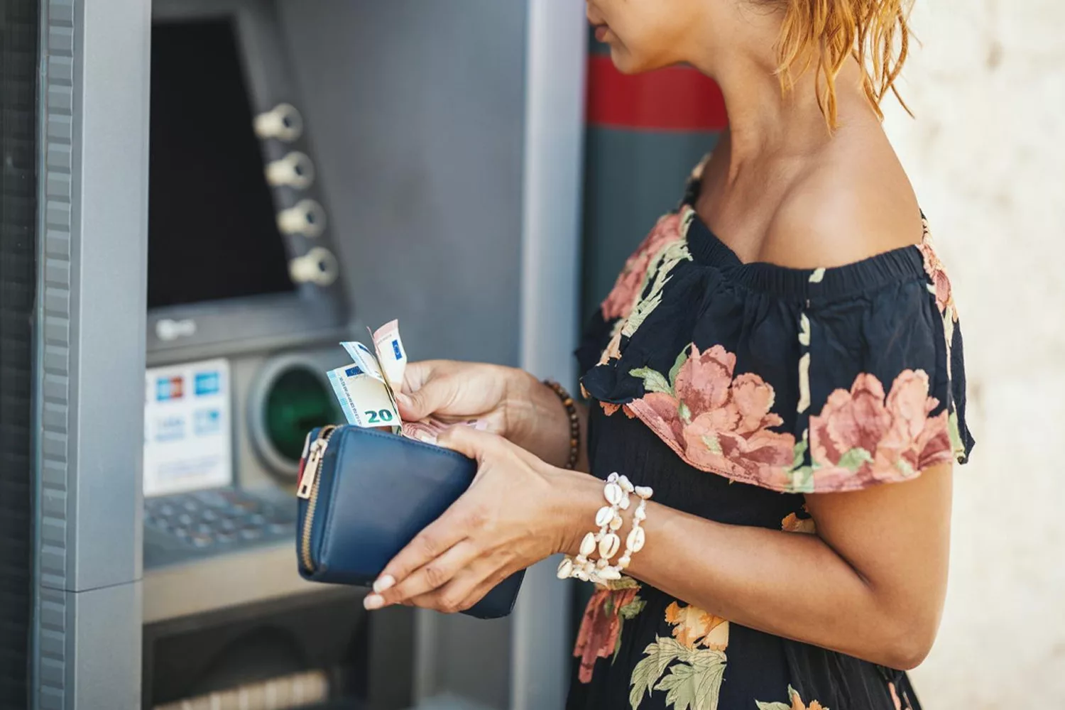 Pinnen in het buitenland? Dit zijn de kosten per bank