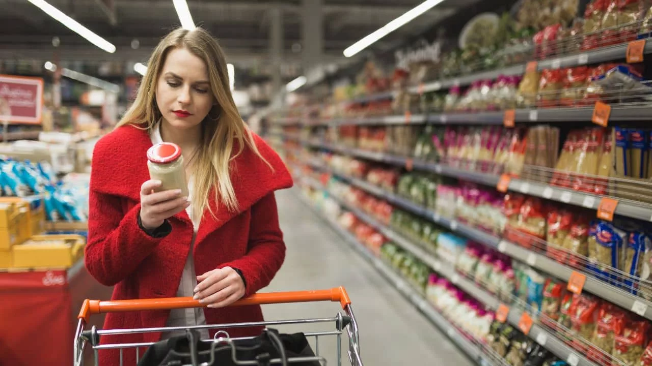 Duurdere prijzen supermarkt door stijging minimum uurloon