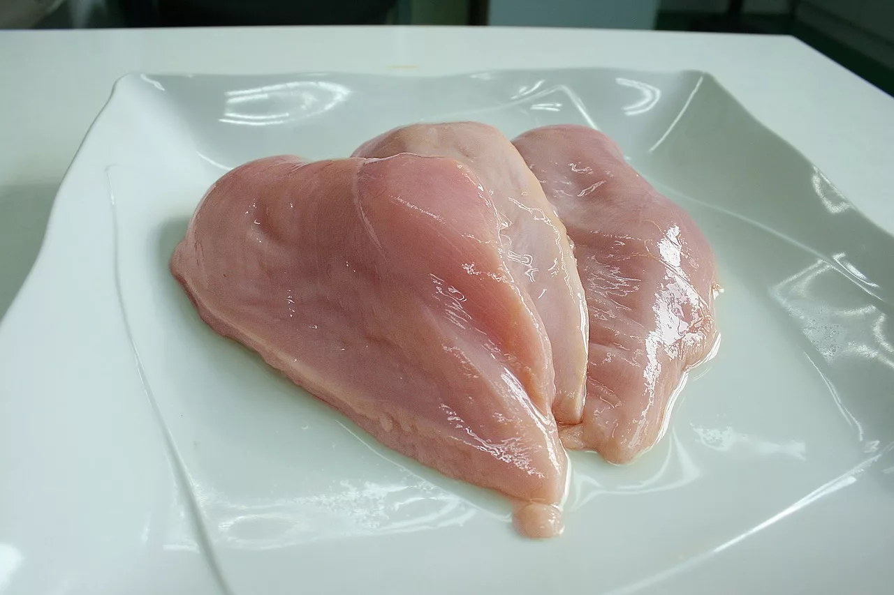 Moet je kip wassen voordat je het gaat koken?