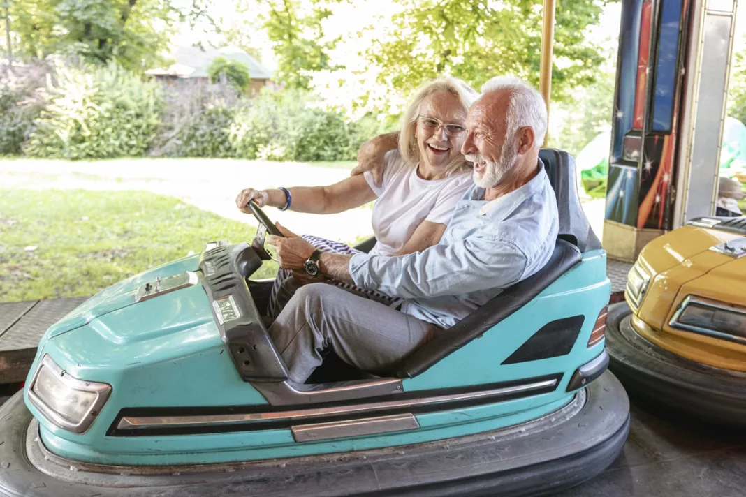 Ouderen in een botsauto krijgen 65 plus korting